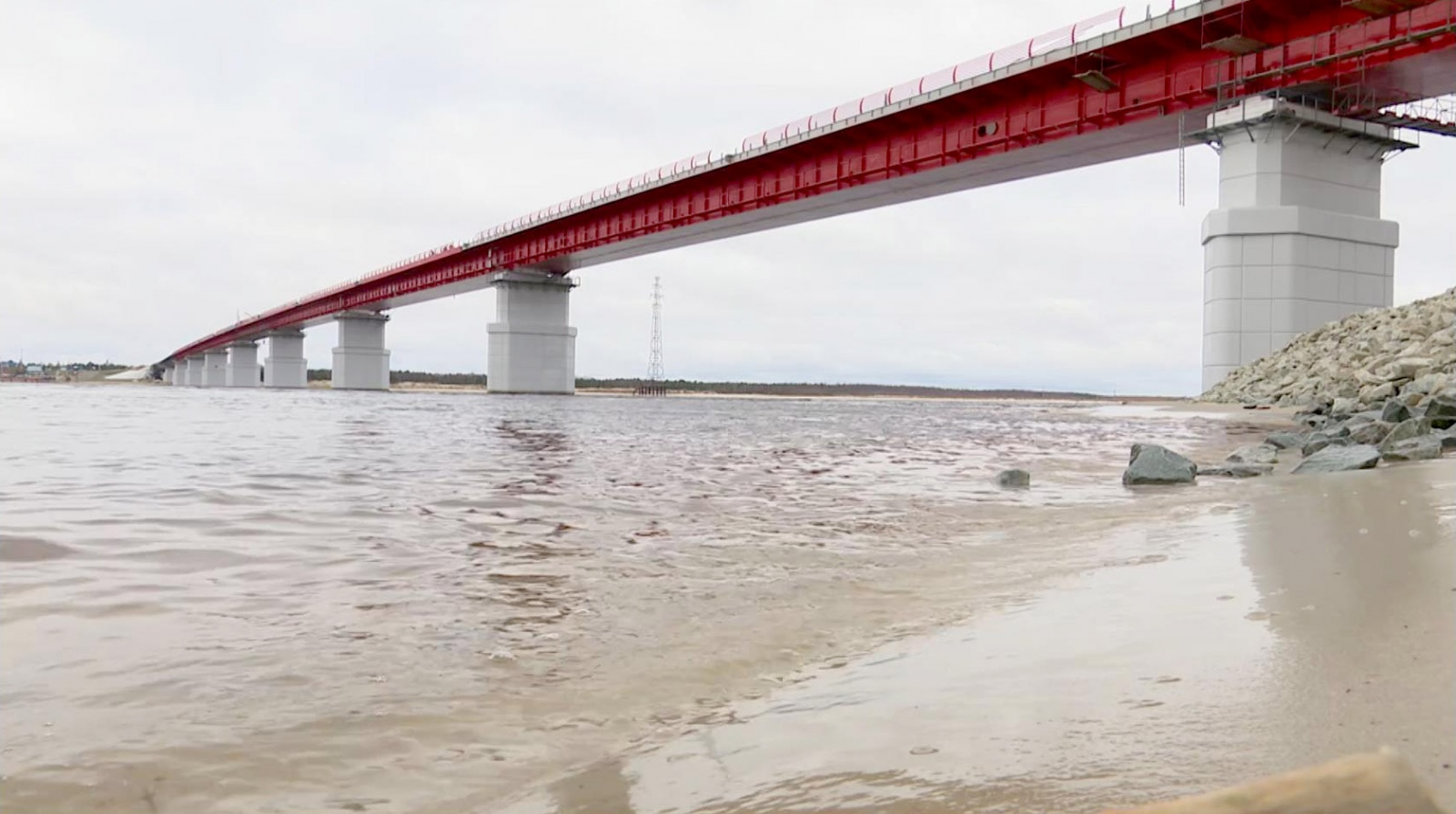 Материалы ВМП защищают Пуровский мост 