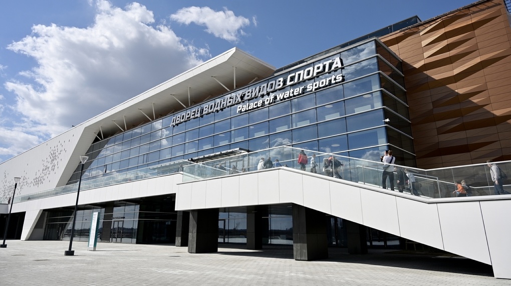Металлоконструкции нового Дворца водных видов спорта в Екатеринбурге защищают материалы ВМП