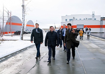 Делегация Правительства Свердловской области посетила производственную площадку ВМП